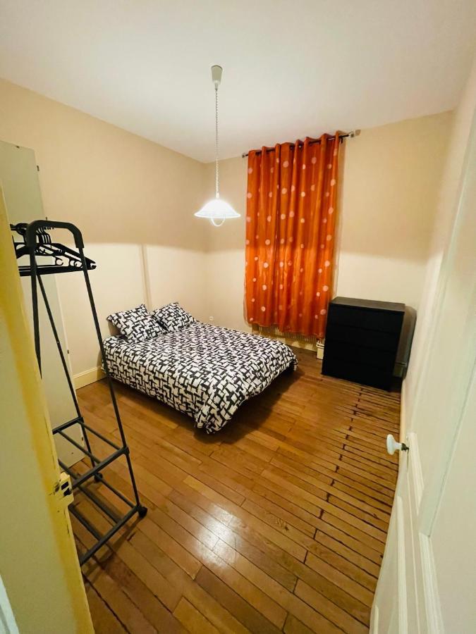 Appartement Proche De La Ville Et Du Parc Du Truchet Saint-Claude Bagian luar foto