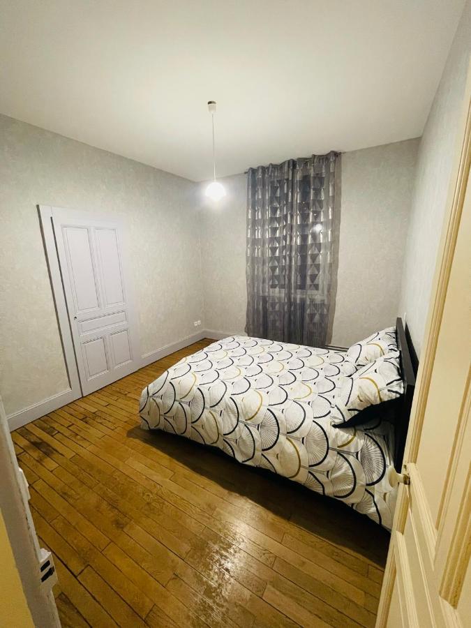 Appartement Proche De La Ville Et Du Parc Du Truchet Saint-Claude Bagian luar foto